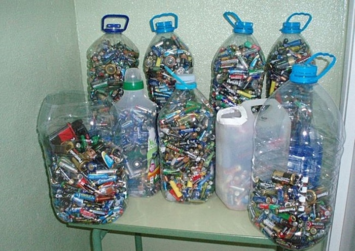 Los Lagos: invitan a recolectar pilas en desuso y guardarlas en botellas plásticas