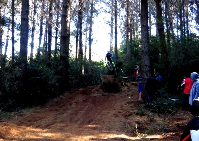 Ciclistas de Futrono, Paillaco y Los Lagos descendieron por Cerro López 