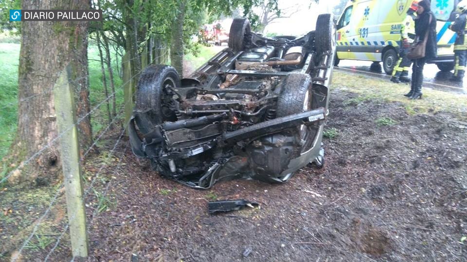 Padre e hija de Futrono sufrieron accidente en ruta Reumén-Nontuelá