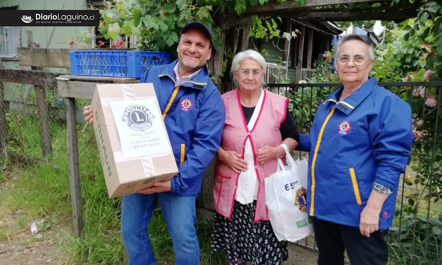 Club de Leones de Los Lagos hizo entrega de alimentos y útiles de aseo a familias vulnerables