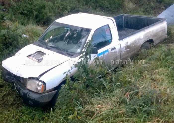 Apareció camioneta volcada a un costado del camino en sector Las Juntas 