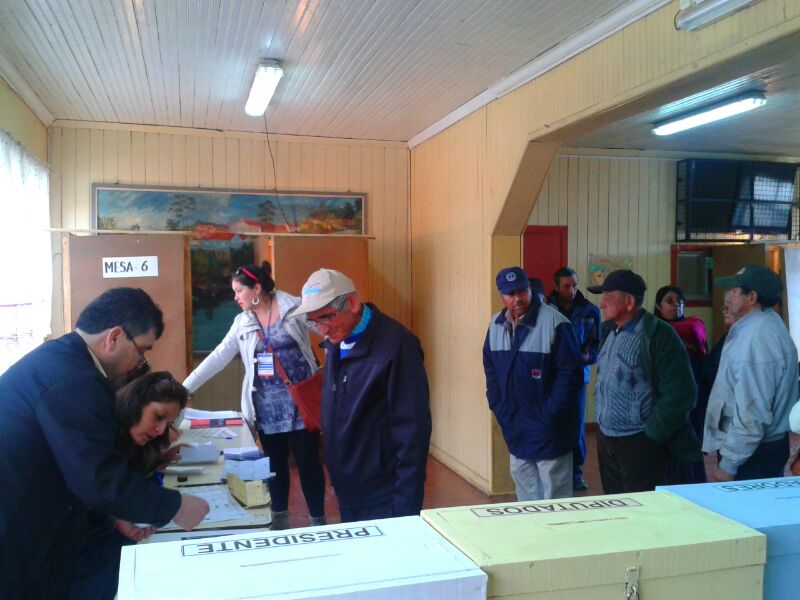 Partió votación en Los Lagos, con algunos inconvenienes en la constitución de algunas mesas