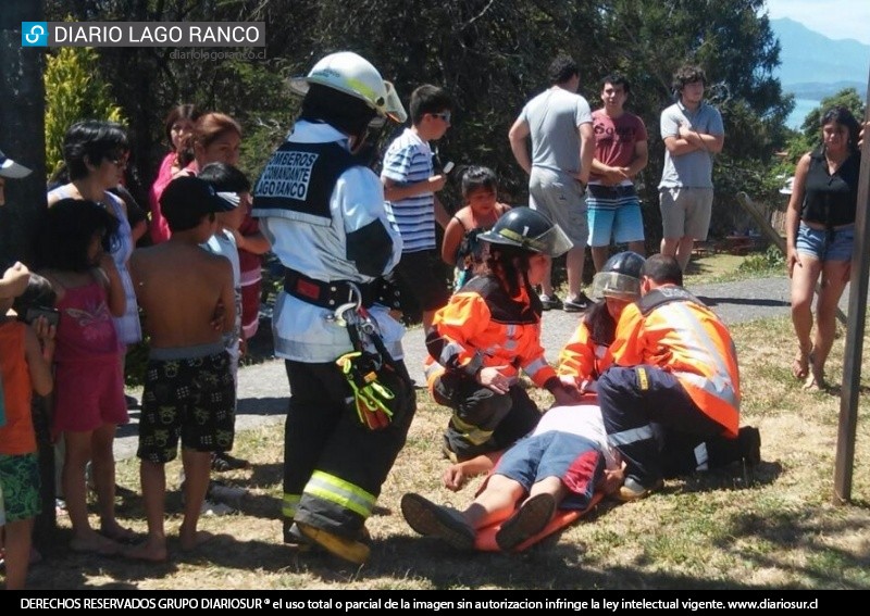 Conmoción causó accidente de tránsito en pleno centro de Lago Ranco