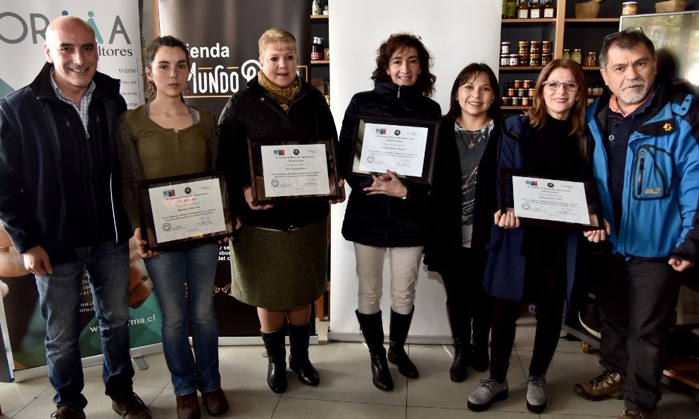 Agricultores de la Tienda Mundo Rural se certifican en Desarrollo de Proveedores y Comercialización con valor agregado