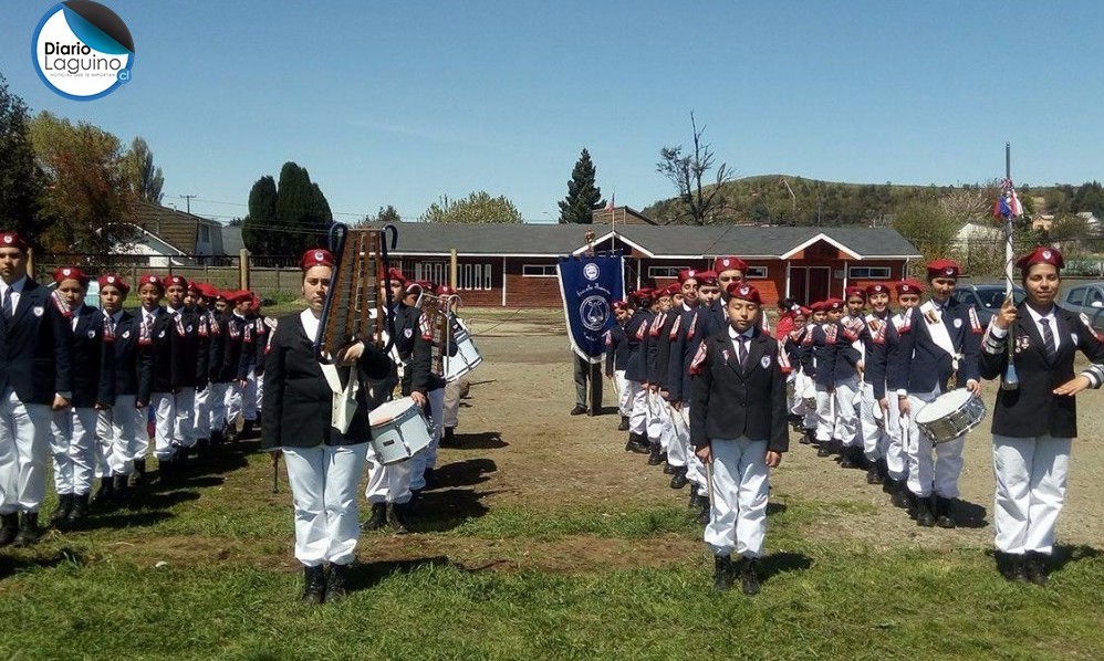 Banda de Guerra de la Escuela Francia de Los Lagos ganó primer lugar en concurso nacional