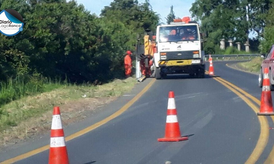 Lago Ranco: Intervienen peligrosa curva Iculpe que acumula accidentes este 2017