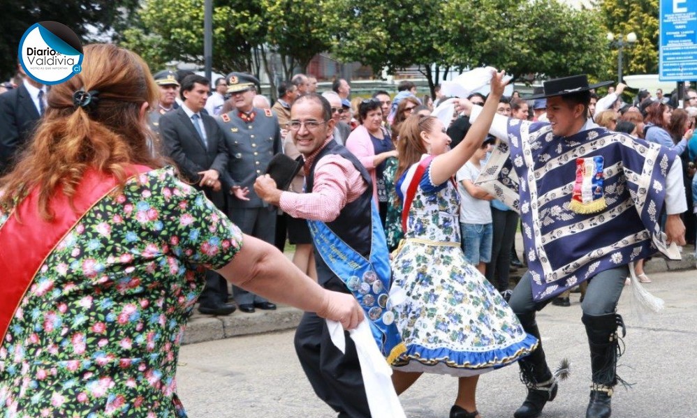 Este viernes inauguran Encuentro Folclórico Internacional "Región de Los Ríos" en Valdivia