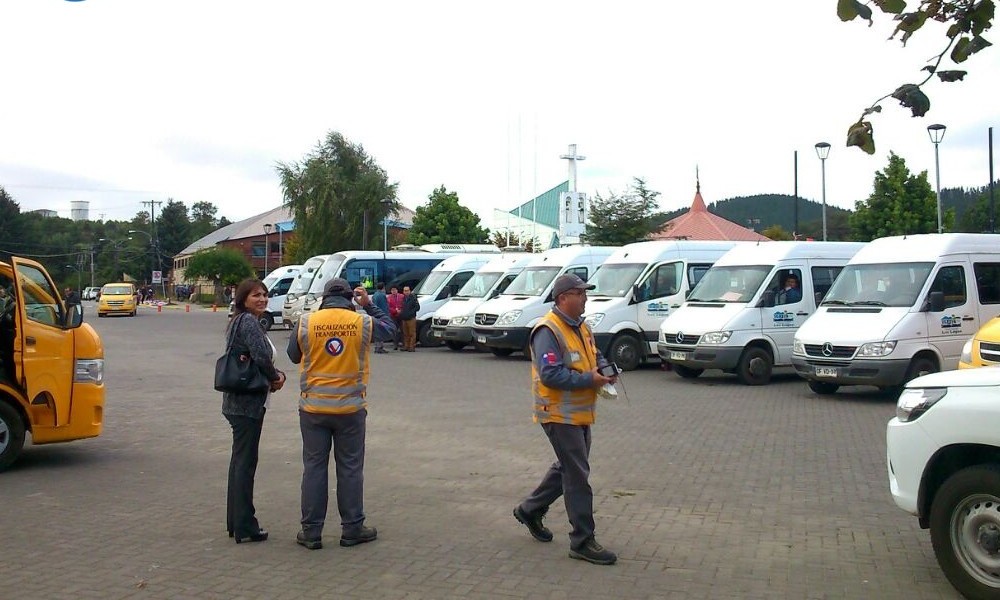 Fiscalizaron a más de 30 vehículos de transporte escolar en Los Lagos