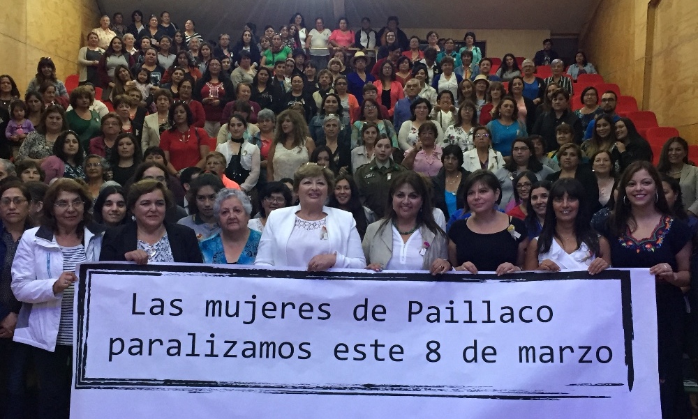 Más de 200 mujeres de Paillaco paralizaron para conmemorar el Día Internacional de la Mujer