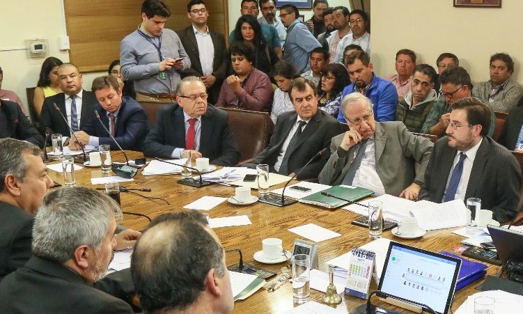 Diputado Berger (RN) presentó indicaciones para abrir la Jibia a los artesanales