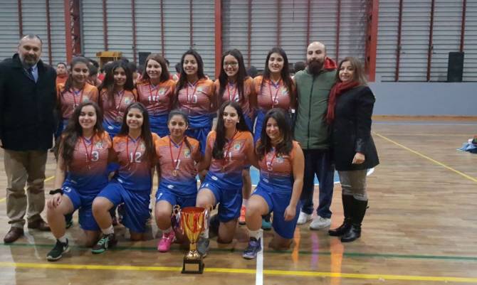 Equipo femenino de básquetbol de Los Lagos se quedó con el título Ligas Deportivas PHP 