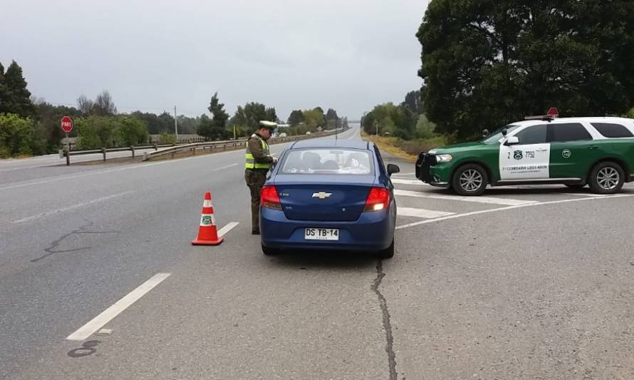 Carabineros de Los Lagos realizó alrededor de 400 controles este fin de semana largo