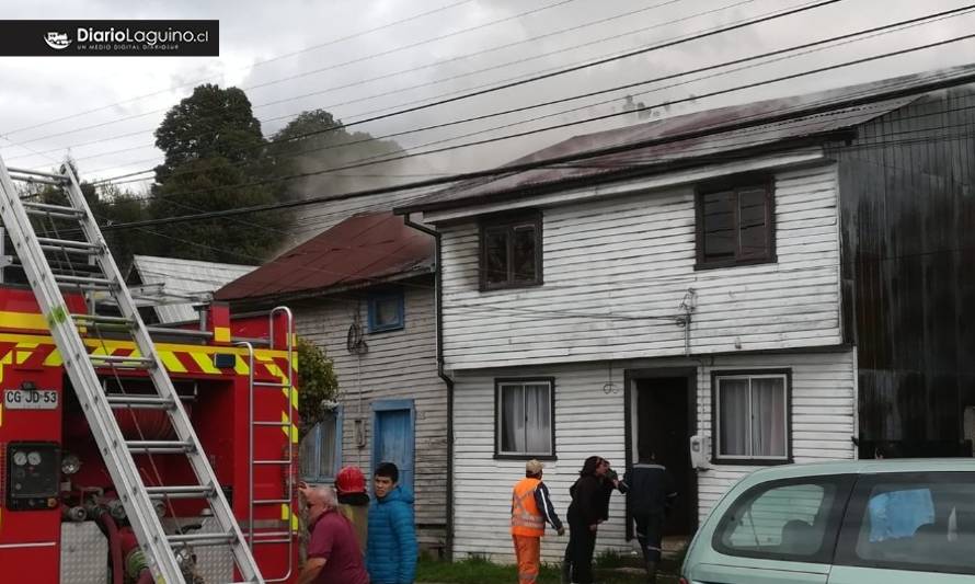 Bomberos evitó que vivienda termine destruida por incendio en Los lagos