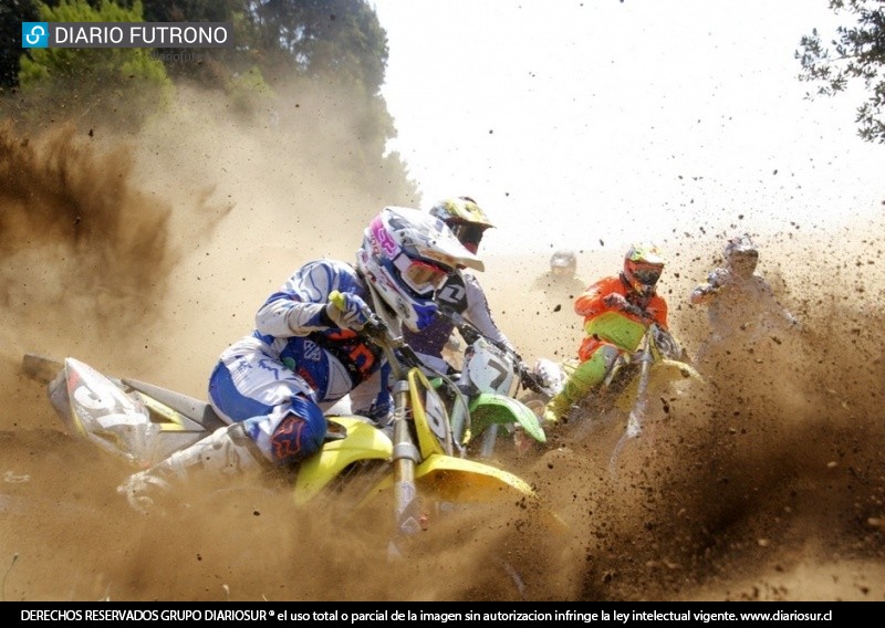 Calor y adrenalina fue el marco del 5° Campeonato Motocross del Sur 