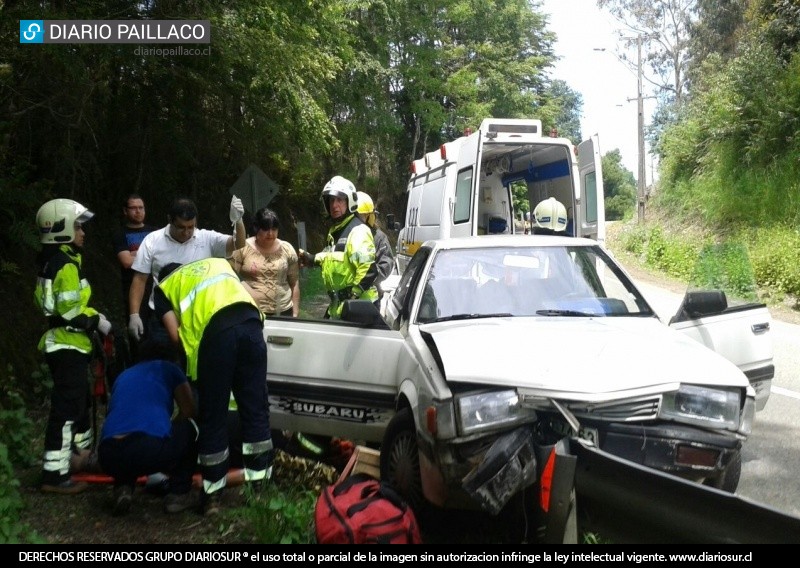 Una mujer resultó herida en choque contra barrera de acceso a puente de Reumén