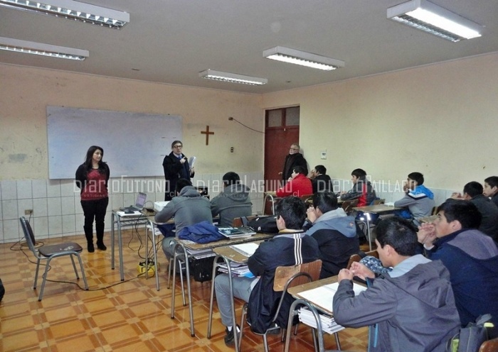 Liceo Agropecuario y Forestal Lipingüe fue felicitado por alza significativa en la Prueba Simce 