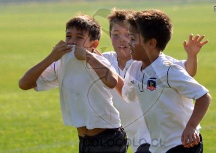 Colo Colo busca nuevos ídolos entre los niños de Los Lagos, Futrono y Paillaco