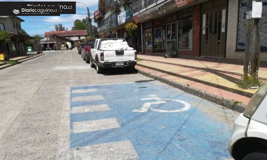 Carabineros de Los Lagos recuerda que hay multas por mal uso de estacionamientos reservados