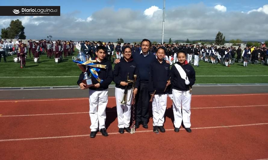 Banda escolar de la Escuela Francia vuelve con grandes triunfos a Los Lagos