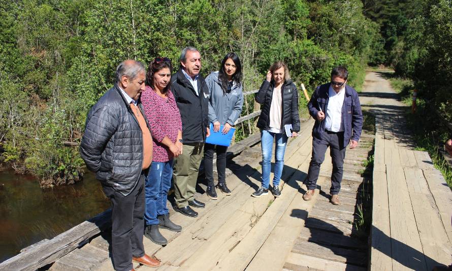 Partió reposición de deteriorado puente ubicado en Cerro La Marina en Mariquina