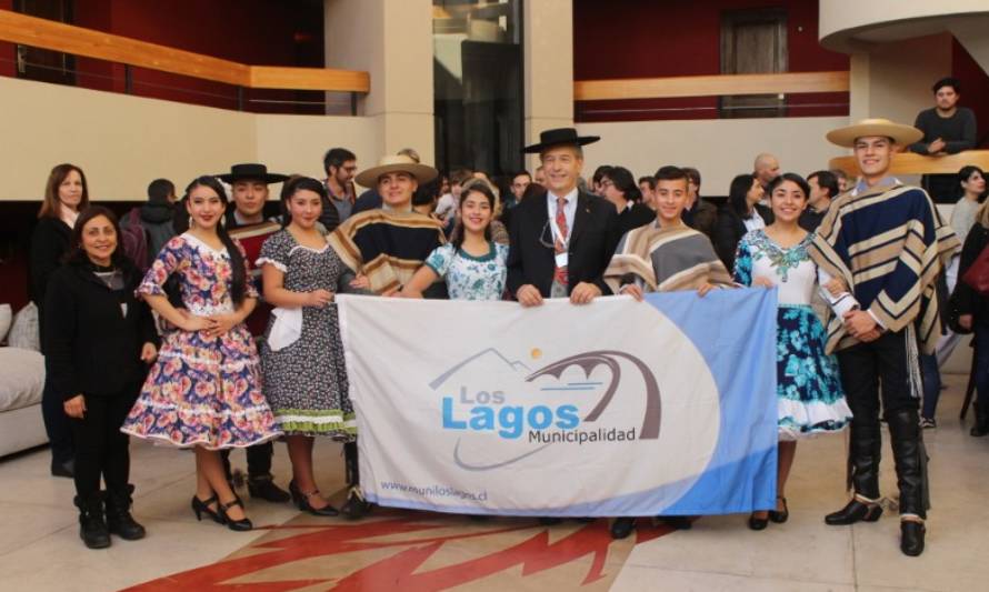 Delegación de estudiantes laguinos se lució en encuentro cultural realizado en Argentina 
