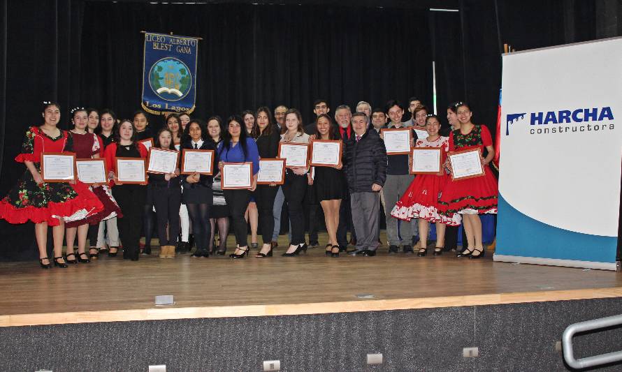 Conocida empresa entregó capacitación a jóvenes del Liceo Alberto Blest Gana de Los Lagos 