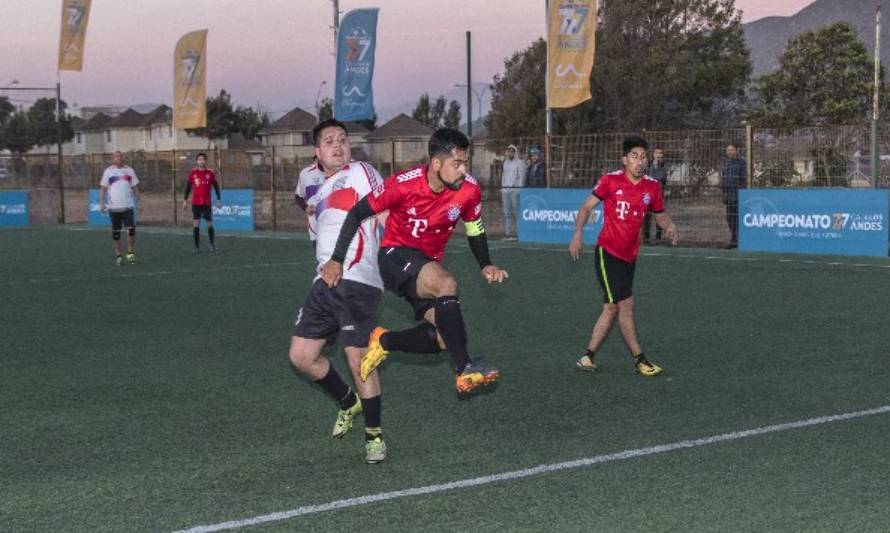 “Cesfam Gil de Castro” jugará la final regional del torneo de futbolito de Caja Los Andes
