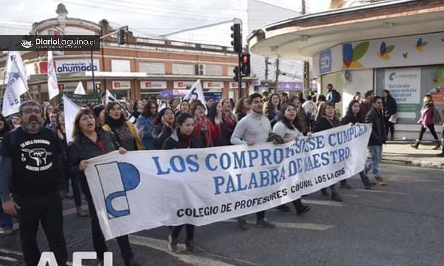 Docentes laguinos se suman parcialmente a paro nacional de este 12 de noviembre