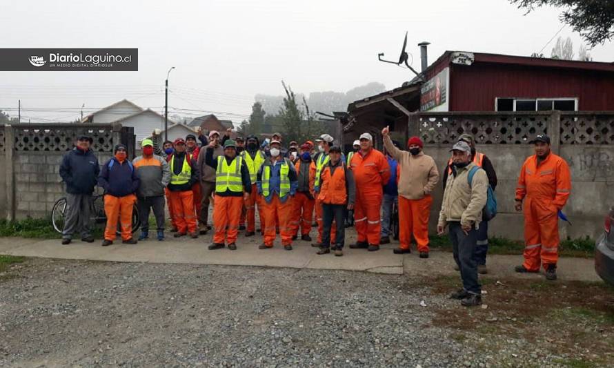 En paro trabajadores de aseo y ornato de Los Lagos 