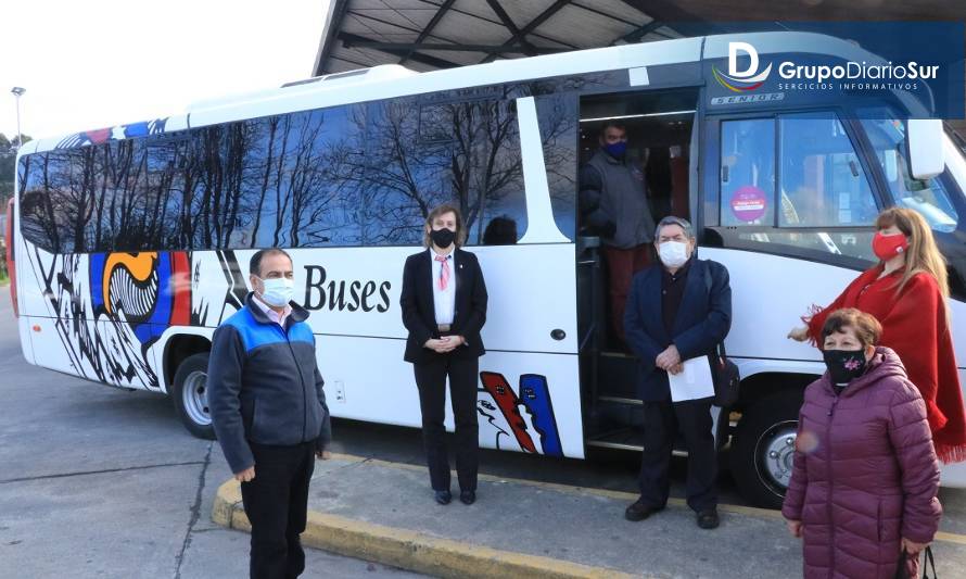 Adultos Mayores de Los Lagos tendrán tarifa rebajada en el transporte público