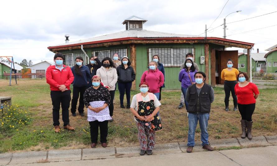 Vecinos de La Unión realizan curso de orfebrería y platería mapuche gracias a Fondo de Fortalecimiento de la Segegob