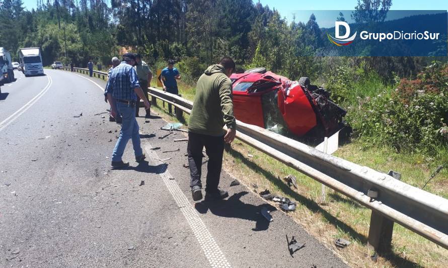 Colisión frontal deja un fallecido en ruta Valdivia-Paillaco