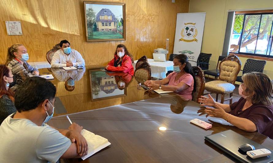 Paillaco: Feriantes y municipio acordaron sólo vender alimentos durante cuarentena