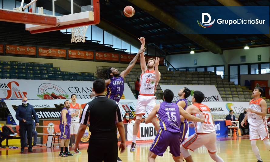 CDV se hizo fuerte en la defensa y ganó 67-49