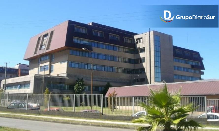 Alertan sobre sujeto que ataca a mujeres en los alrededores del Hospital Base de Valdivia