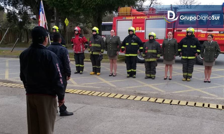 Bomberos de Antilhue inician su tradicional campaña del sobre