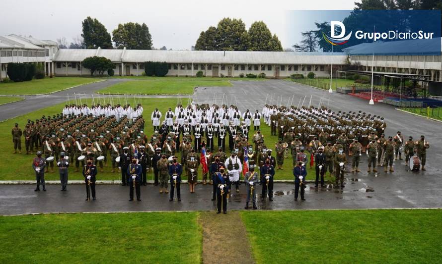 En Campus del Regimiento Membrillar se realizó la Parada Militar