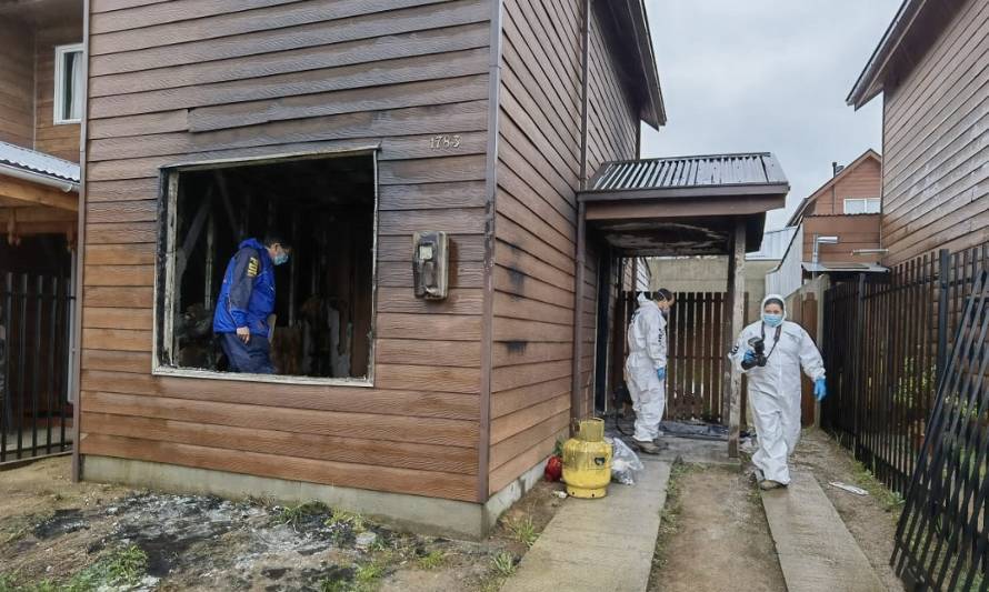 Aun no se aclaran causas del incendio que dejó un fallecido en Valdivia