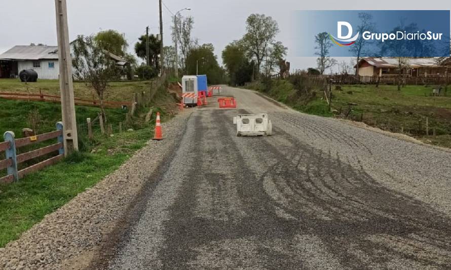 Dirigente rural de Los Lagos denuncia que camiones de alto tonelaje destruirán recién asfaltada ruta