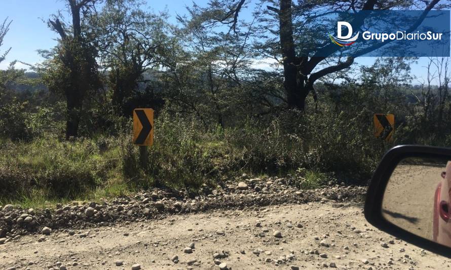 Vialidad comprometió señalética y barreras de contención para camino sector Cochuy