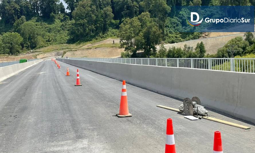 Postergan puesta en marcha del puente Ciruelos en Los Lagos