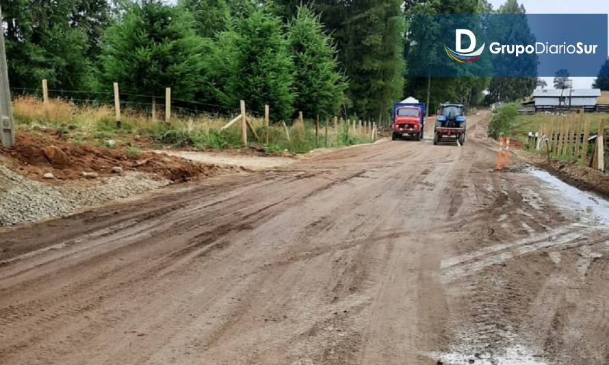 Argumentan razones presupuestarias en retraso de asfalto en ruta Pellinada-Las Quinientas