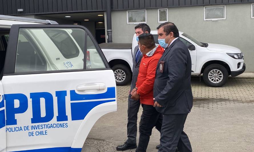 El sujeto fue detenido por la Policía de Investigaciones. (PDI)
