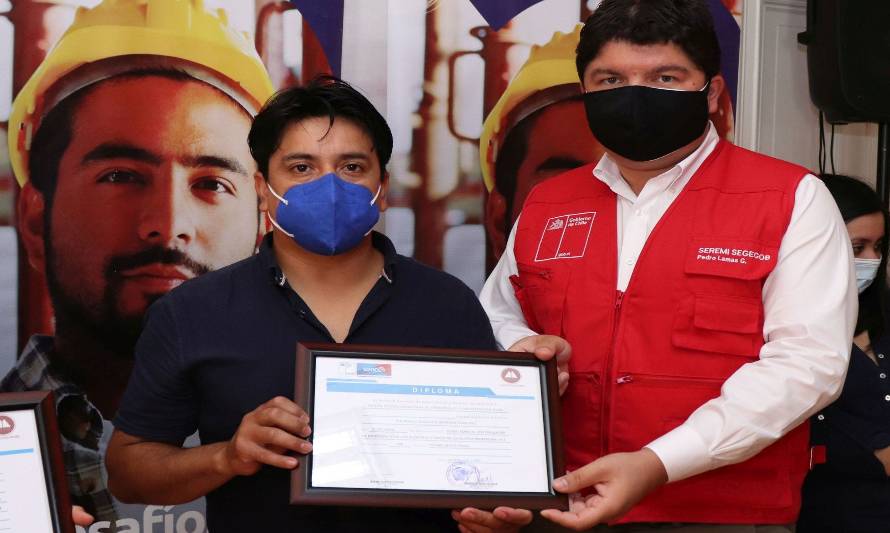 Certificación de una capacitación realizada por Sence en Valdivia.