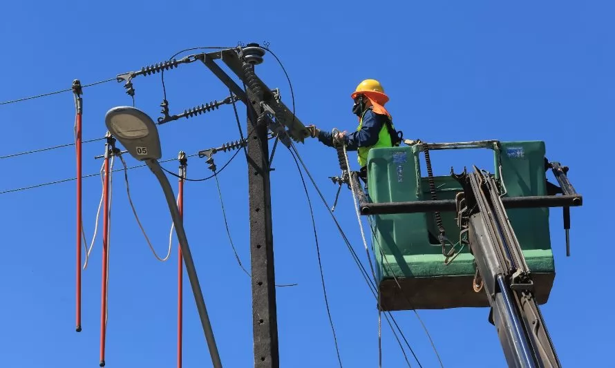 Efectuarán faenas de mejoramiento de la red eléctrica  en Los Lagos