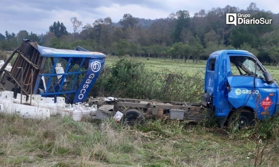 Camión volcó en la ruta Los Lagos-Panguipulli