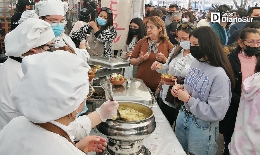 Valdivia espera romper récord de asistentes a la "Fiesta de la Sopa"