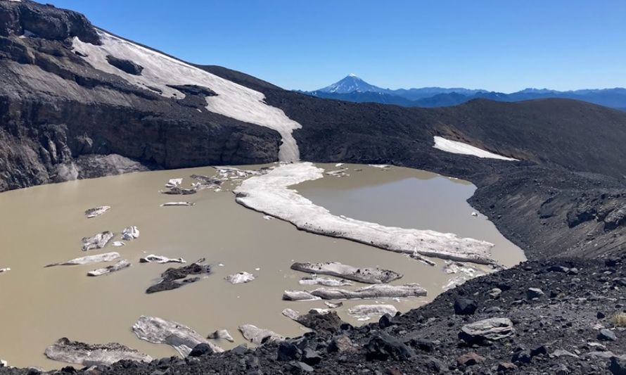 Glaciar Mocho ha perdido el equivalente a 6 mil piscinas olímpicas de agua en tan solo un año