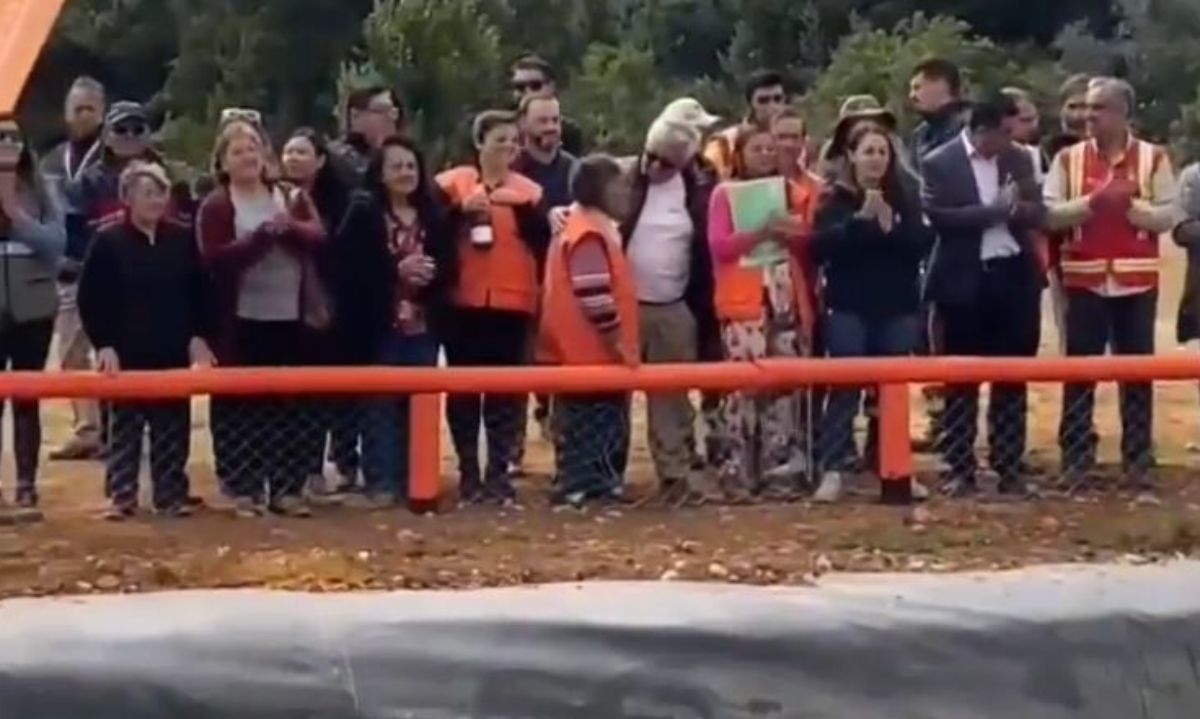 Alcaldesa Carla Amtmann inaugura piscina contra incendios en Los Ríos