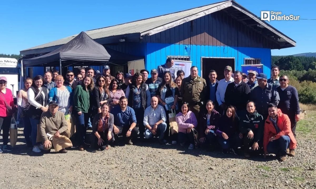 Agro en Terreno acerca servicios a vecinos de sectores aislados de La Unión